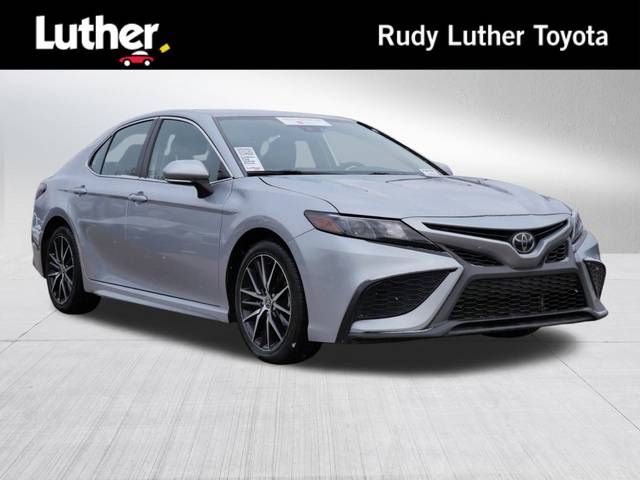 2022 Toyota Camry SE FWD photo