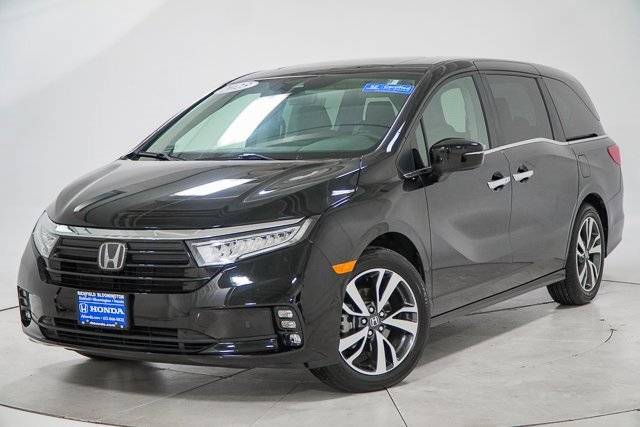 2023 Honda Odyssey Touring FWD photo