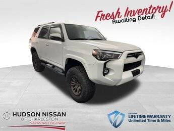 2022 Toyota 4Runner SR5 Premium 4WD photo