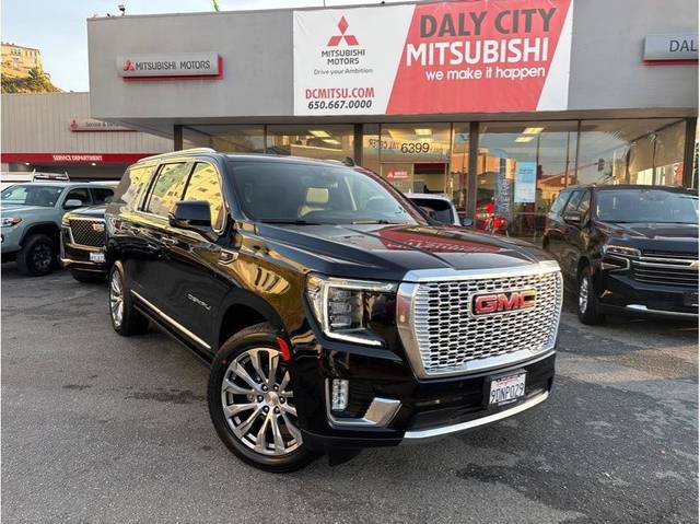 2023 GMC Yukon XL Denali RWD photo