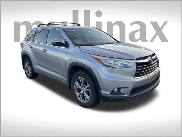 2015 Toyota Highlander XLE AWD photo