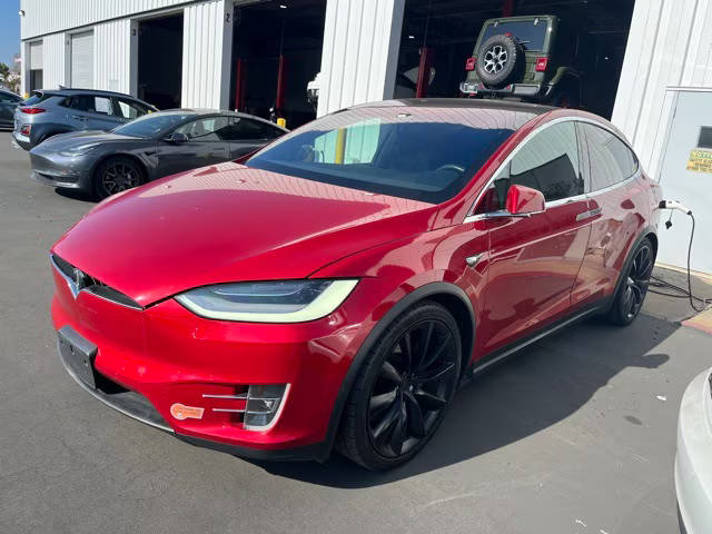 2020 Tesla Model X Long Range Plus AWD photo