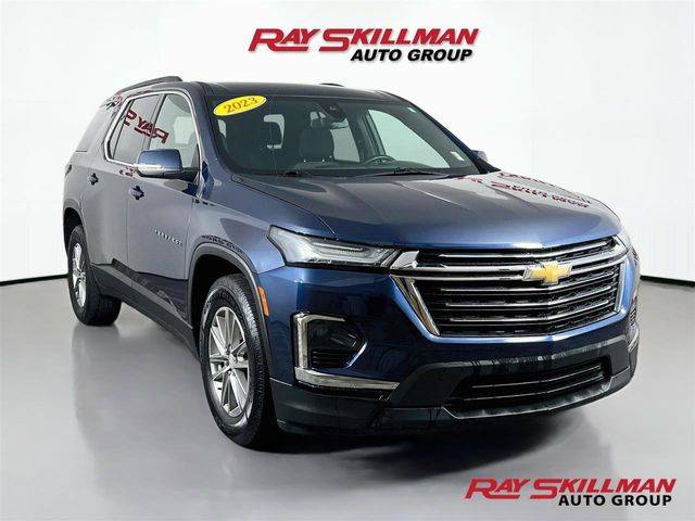 2023 Chevrolet Traverse LT Cloth AWD photo