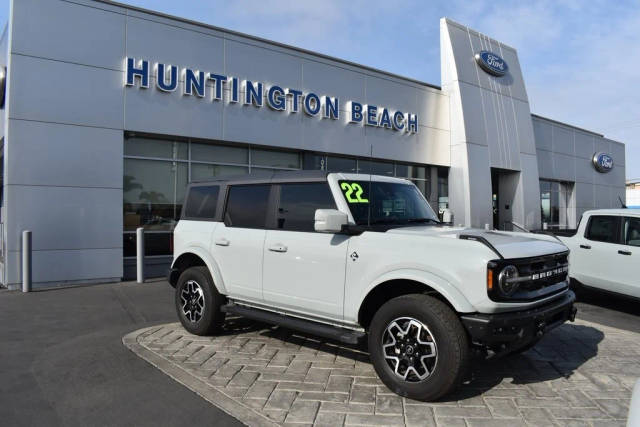 2022 Ford Bronco 4 Door Outer Banks 4WD photo