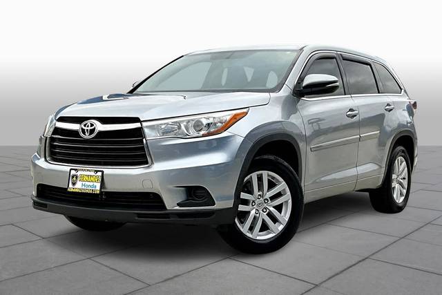 2015 Toyota Highlander LE FWD photo