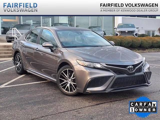 2022 Toyota Camry SE FWD photo