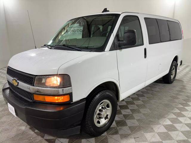 2020 Chevrolet Express LS RWD photo