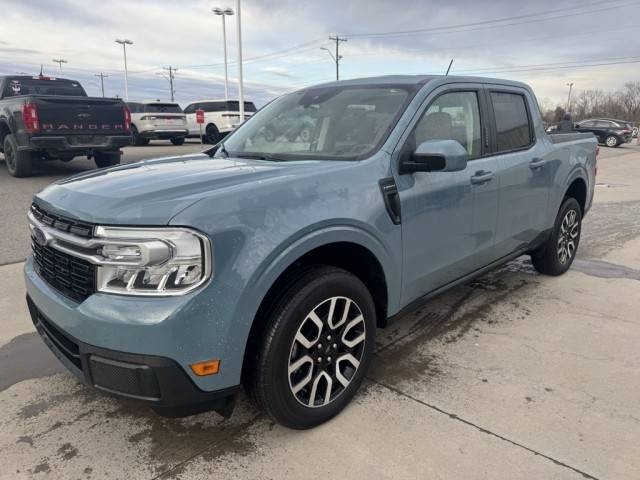 2023 Ford Maverick LARIAT FWD photo