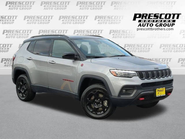 2023 Jeep Compass Trailhawk 4WD photo