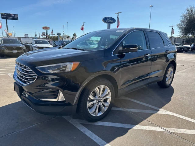 2022 Ford Edge Titanium AWD photo