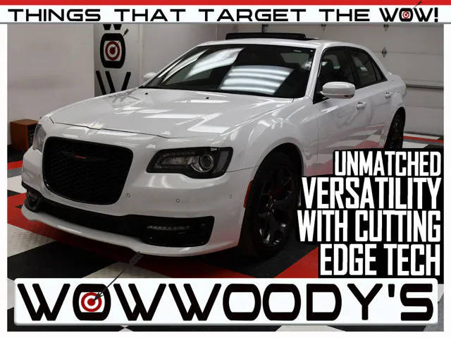 2023 Chrysler 300 300S RWD photo