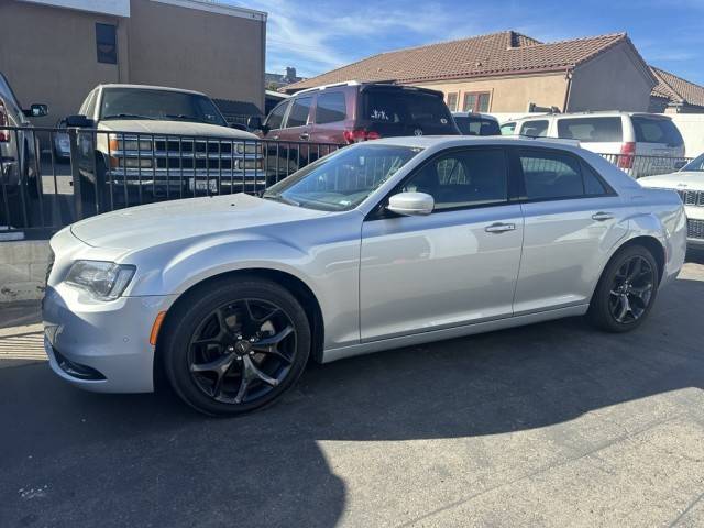 2022 Chrysler 300 300S RWD photo