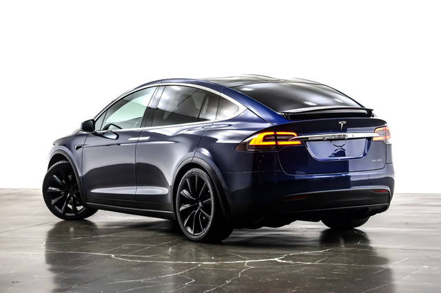 2020 Tesla Model X Long Range Plus AWD photo