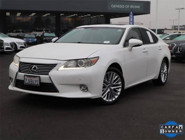 2015 Lexus ES  FWD photo