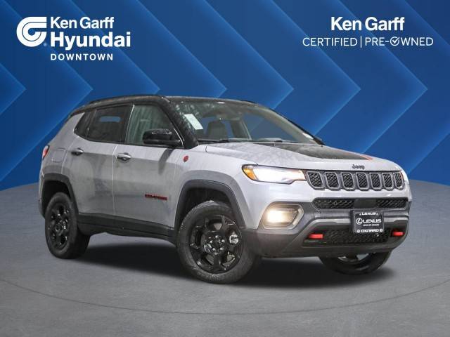 2023 Jeep Compass Trailhawk 4WD photo