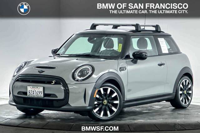 2022 MINI Hardtop 2 Door Cooper SE FWD photo