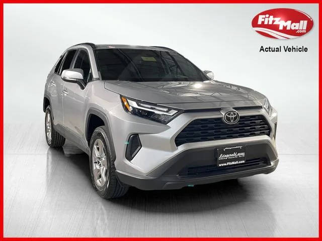 2022 Toyota RAV4 XLE AWD photo