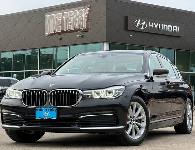 2019 BMW 7 Series 740i xDrive AWD photo