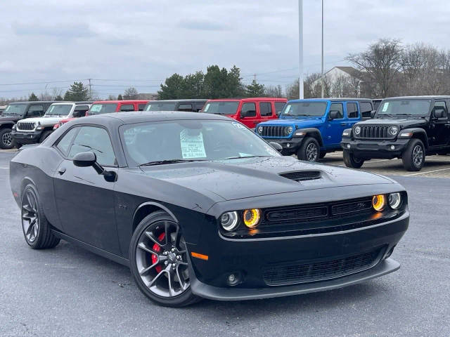 2023 Dodge Challenger R/T RWD photo