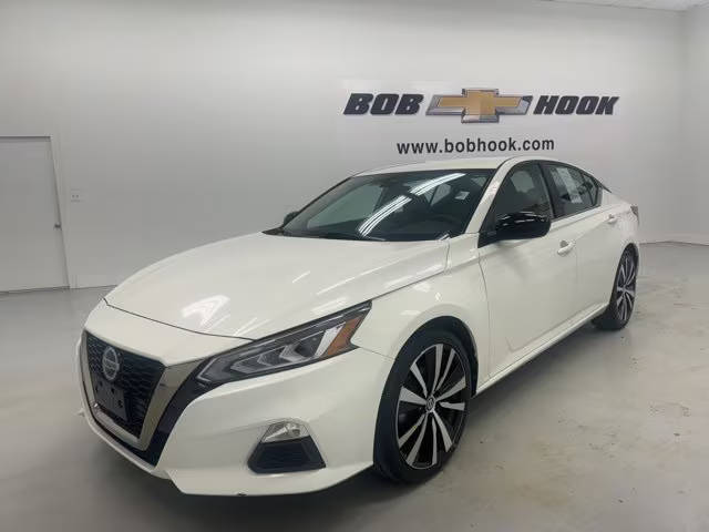 2021 Nissan Altima 2.5 SR FWD photo