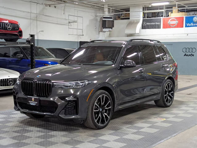 2022 BMW X7 xDrive40i AWD photo