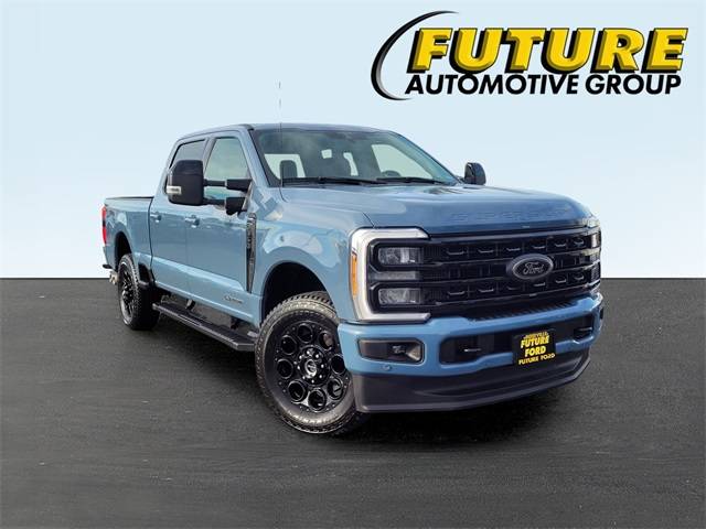 2023 Ford  LARIAT 4WD photo