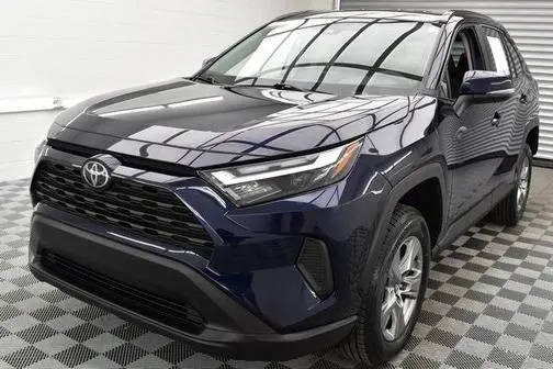 2023 Toyota RAV4 XLE FWD photo