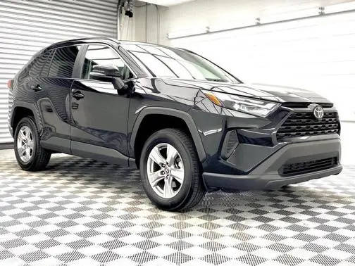 2023 Toyota RAV4 XLE FWD photo