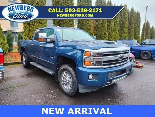 2018 Chevrolet Silverado 3500HD High Country 4WD photo