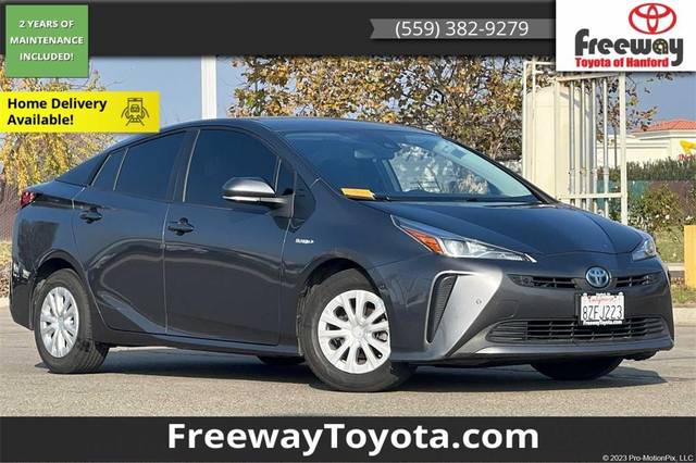 2022 Toyota Prius LE FWD photo