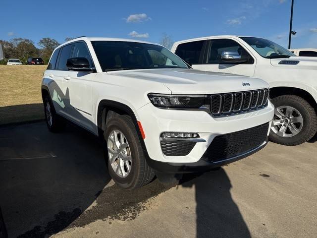 2023 Jeep Grand Cherokee Limited RWD photo