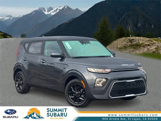 2022 Kia Soul LX FWD photo