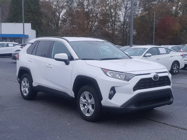 2021 Toyota RAV4 XLE FWD photo