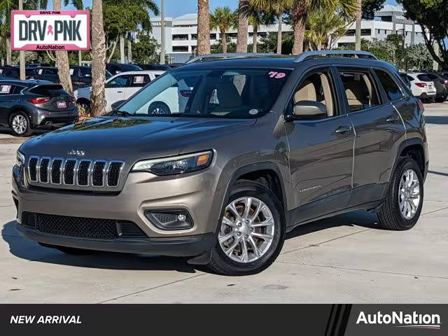 2019 Jeep Cherokee Latitude FWD photo