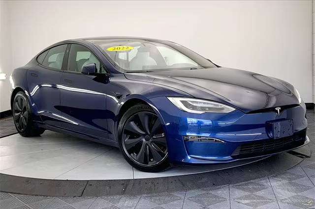 2022 Tesla Model S  AWD photo