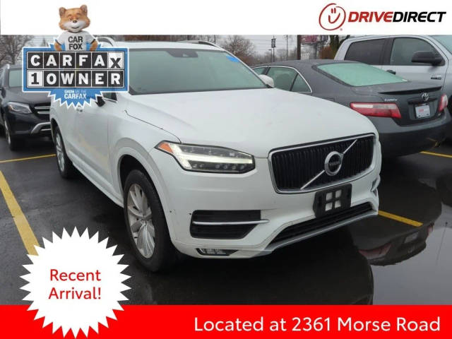 2019 Volvo XC90 Momentum AWD photo