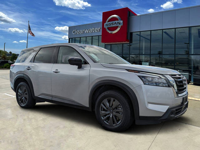 2023 Nissan Pathfinder S FWD photo