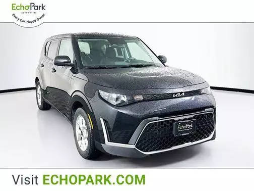 2023 Kia Soul LX FWD photo