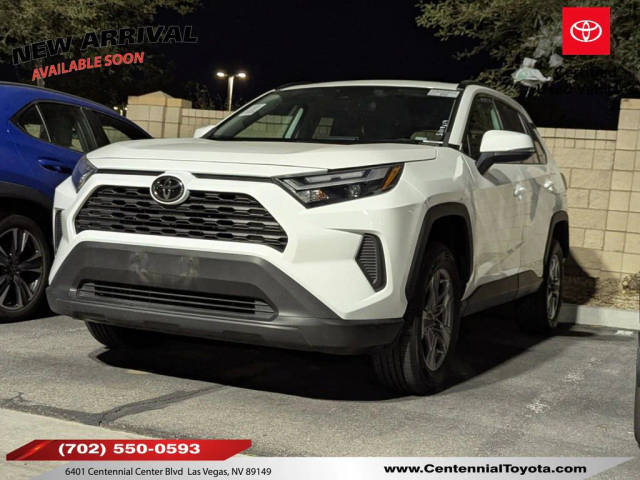 2022 Toyota RAV4 XLE FWD photo