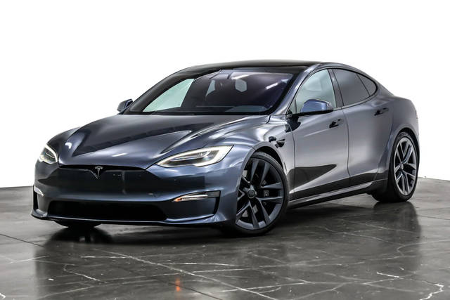 2022 Tesla Model S Plaid AWD photo