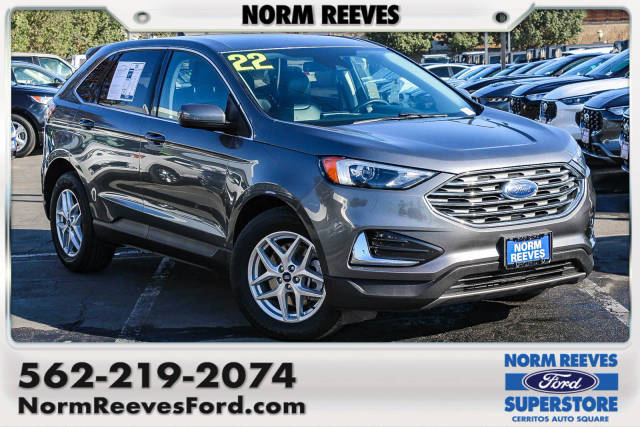 2022 Ford Edge SEL AWD photo