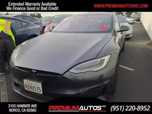 2022 Tesla Model S  AWD photo