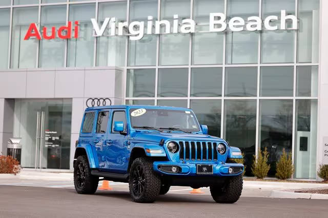 2023 Jeep Wrangler Unlimited High Altitude 4WD photo