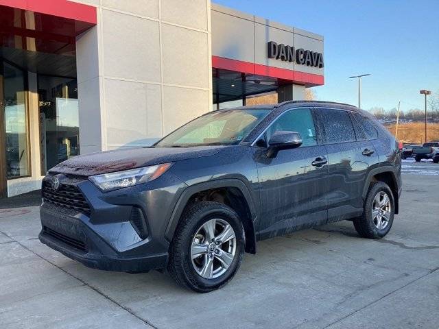 2022 Toyota RAV4 XLE AWD photo