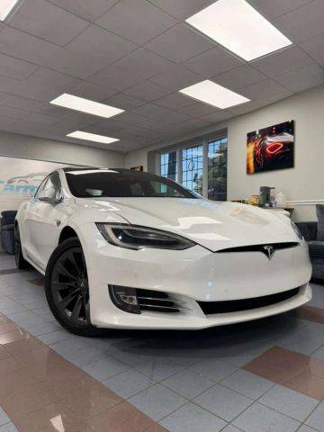 2020 Tesla Model S Long Range AWD photo
