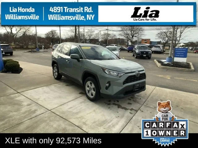 2020 Toyota RAV4 XLE AWD photo