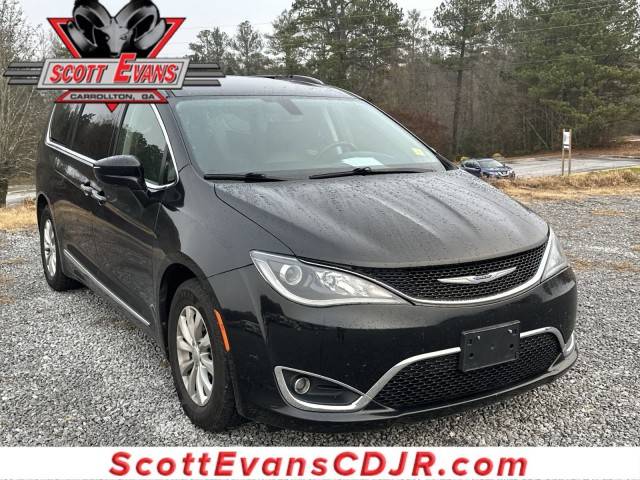 2019 Chrysler Pacifica Minivan Touring L FWD photo