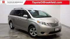 2015 Toyota Sienna LE FWD photo