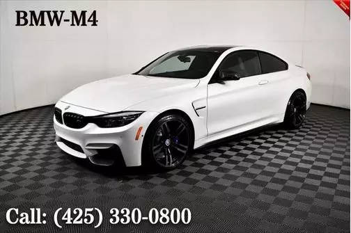 2020 BMW M4  RWD photo