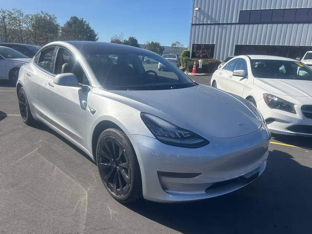 2018 Tesla Model 3 Long Range Battery RWD photo